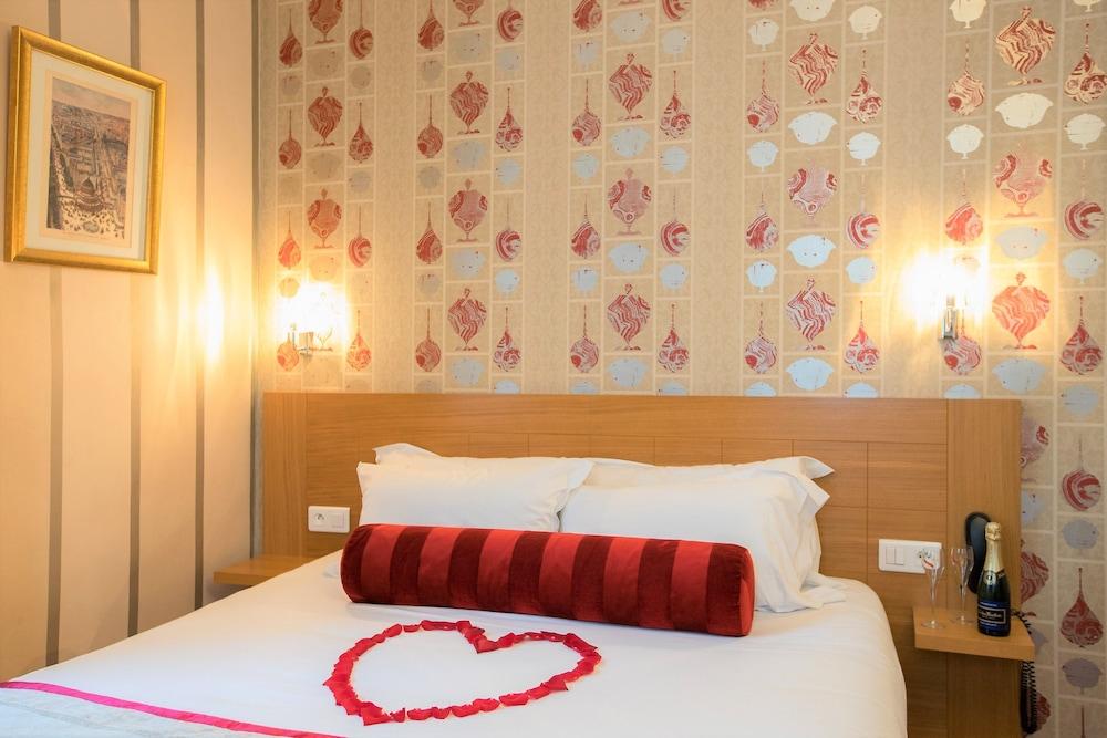 Hotel Romance Malesherbes By Patrick Hayat Párizs Kültér fotó